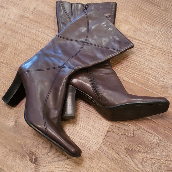 Bandolino Shoes - Bandolino brown leather boots